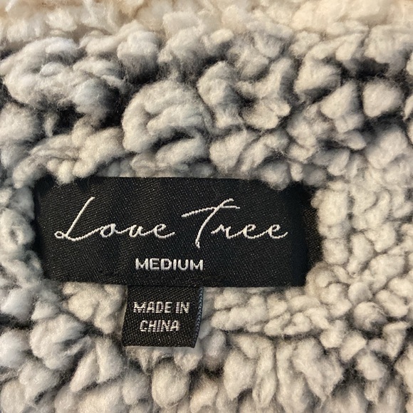 Love Tree Black White Gray Sherpa Zip Front Outdoor Cozy Cabincore Vest - Picture 5 of 7